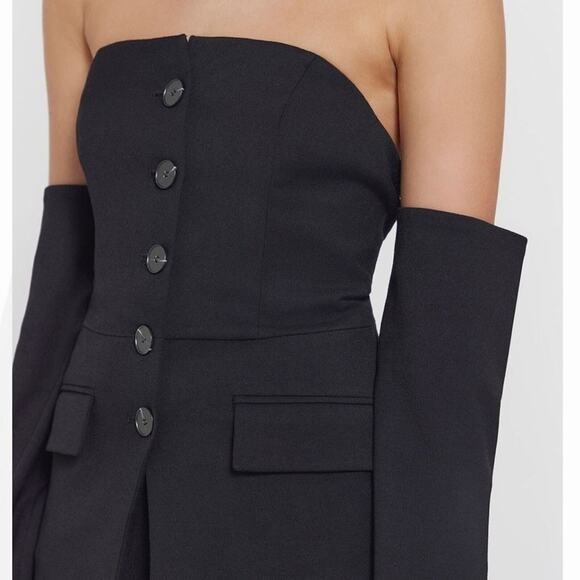 NWT Kianna Magelaki Abril Off Shoulder Black Button Blazer Top Women’s 10 - Picture 4 of 8